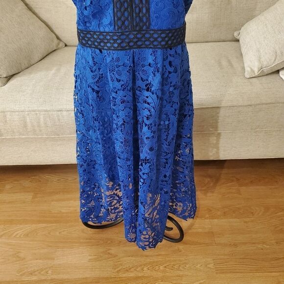 Adelyn Rae Crochet Lace V-Neck Dress - Picture 6 of 14